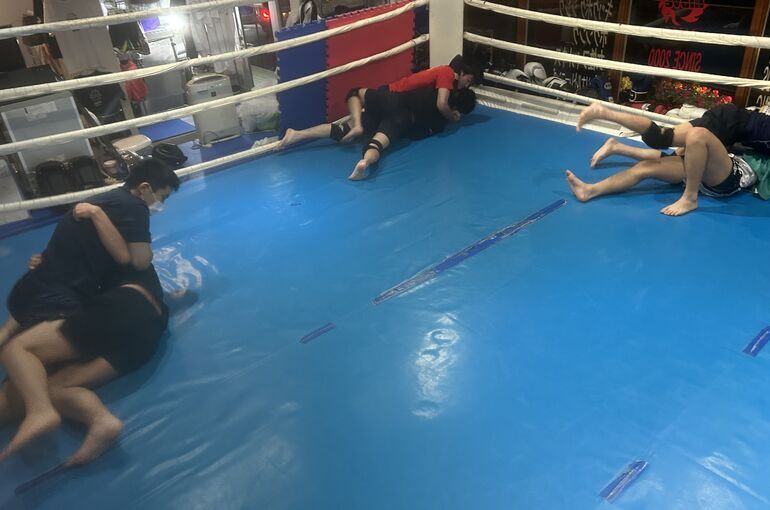 move11/6木曜トレーニング風景【総合格闘技 ジム】