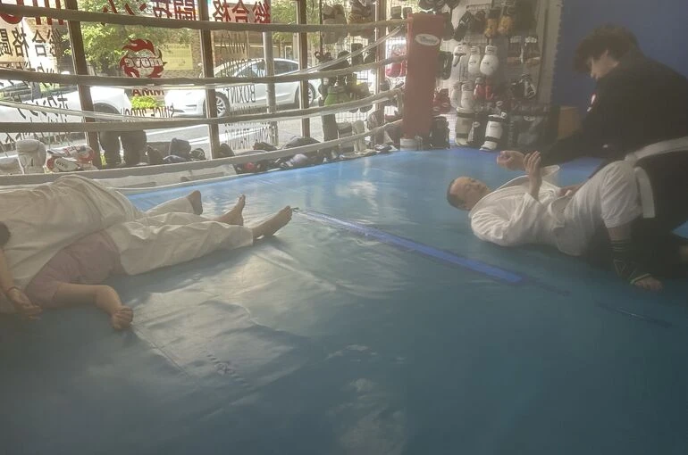    move6/13土曜トレーニング風景【総合格闘技ジム】   