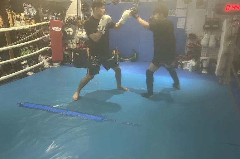    move6/16火曜トレーニング風景【MMA　キックボクシングジム】   