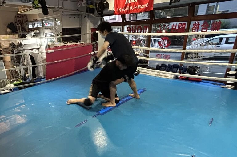    move7/3金曜トレーニング風景【総合格闘技ジム】   