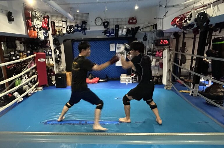   move7/30木曜トレーニング風景【総合格闘技ジム】   