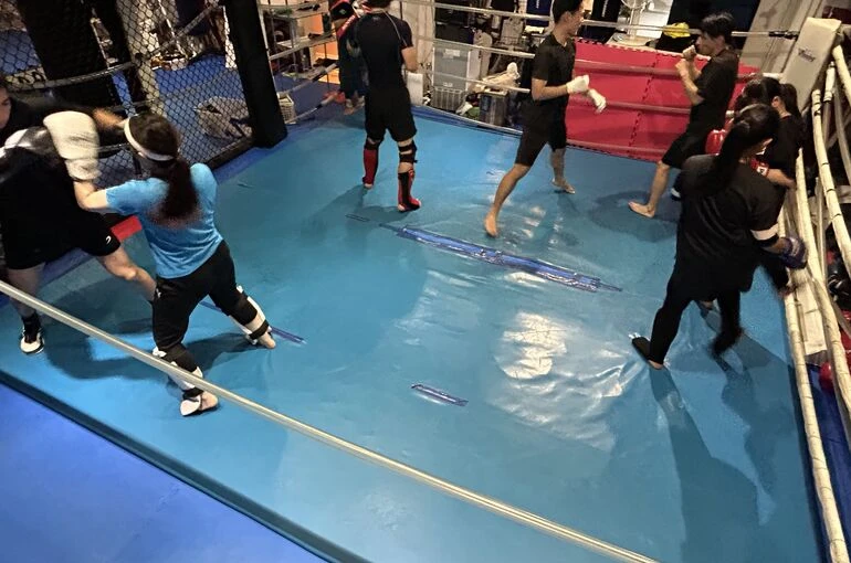    move8/26水曜トレーニング風景【MMA　キックボクシングジム】   
