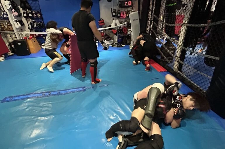    move9/1火曜トレーニング風景【総合格闘技ジム】   