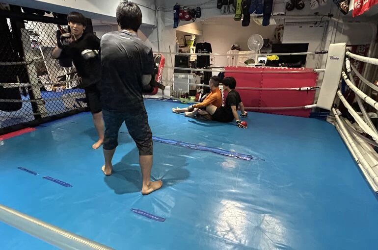    move9/8火曜トレーニング風景【MMA　キックボクシングジム】   