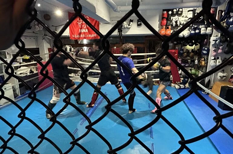    move9/8火曜トレーニング風景【MMA　キックボクシングジム】   