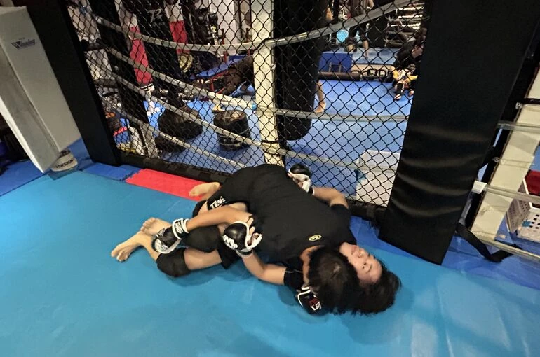    move9/24木曜トレーニング風景【MMAジム】   