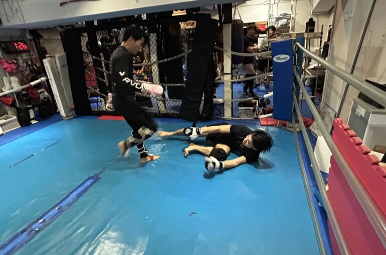    move9/24木曜トレーニング風景【MMAジム】   