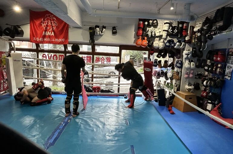    move10/4日曜トレーニング風景【格闘技ジム】   