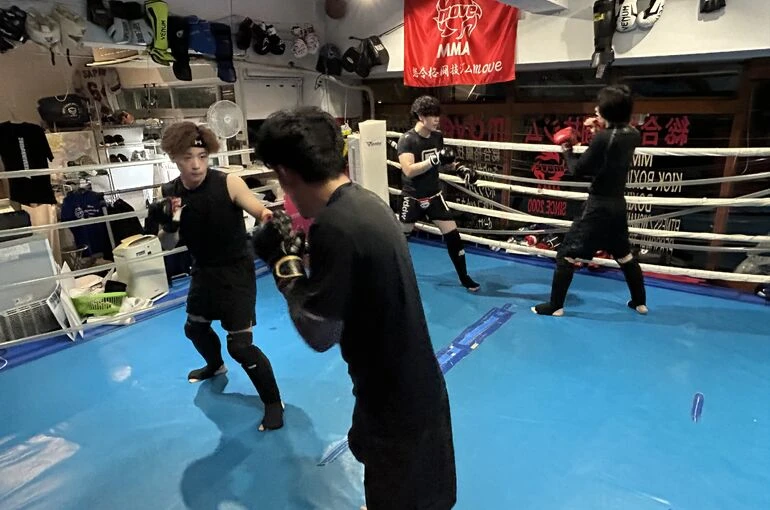    move10/7水曜トレーニング風景【MMA　キックボクシングジム】   
